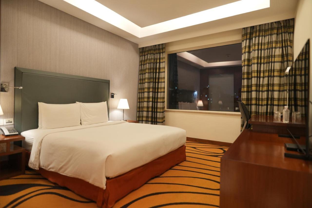 Doubletree By Hilton Gurgaon New Delhi Ncr Hotel Kültér fotó