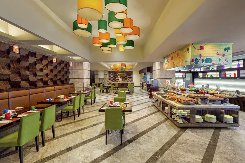 Doubletree By Hilton Gurgaon New Delhi Ncr Hotel Étterem fotó